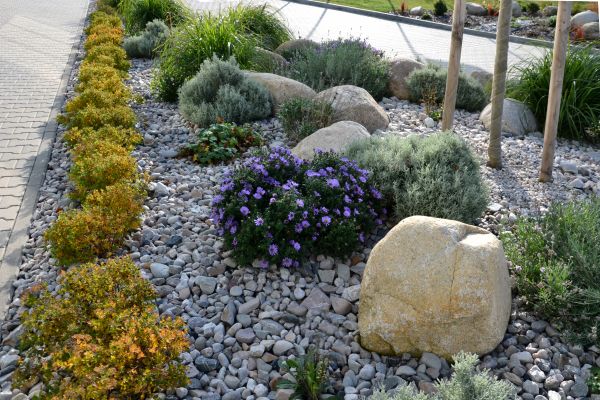 Decorative Rock Installation in Rockford